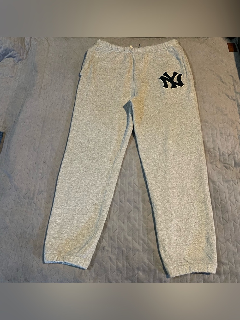 Polo Ralph Lauren New York Yankees Cooperstown sweatpants mens Medium NWOT gray